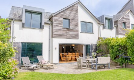 4 Bed in New Polzeath