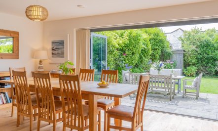 4 Bed in New Polzeath 1