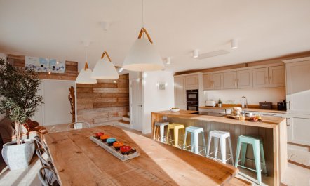 4 Bed in Rock 8