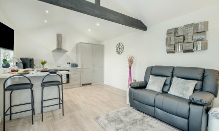 1 Bed in Pilling 7