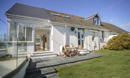 4 Bed in New Polzeath