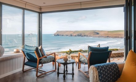 4 Bed in Polzeath