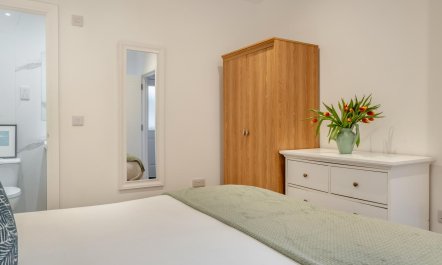 2 Bed in Bonchurch 7