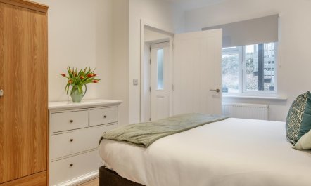 2 Bed in Bonchurch 8