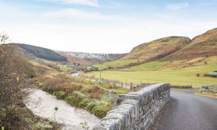 3 Bed in Cwm Penmachno 2