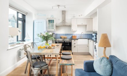 4 Bed in Polzeath