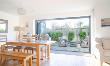 4 Bed in New Polzeath 3