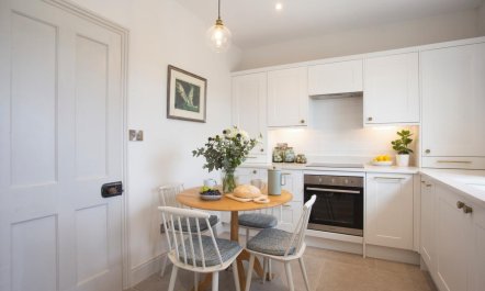2 Bed in Polzeath 4