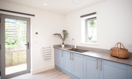 4 Bed in Rock 8