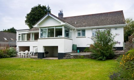 4 Bed in Rock 4