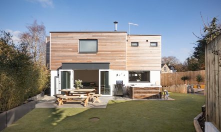 3 Bed in Rock
