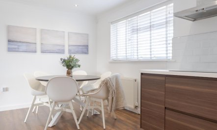 3 Bed in Rock 3