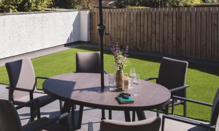 3 Bed in Rock 9