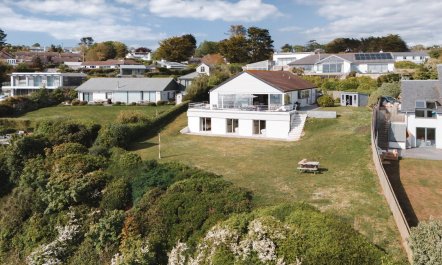 5 Bed in Rock 5