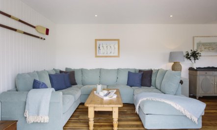 4 Bed in Polzeath 6