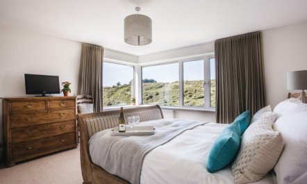 4 Bed in Polzeath 3