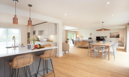 4 Bed in Rock 5