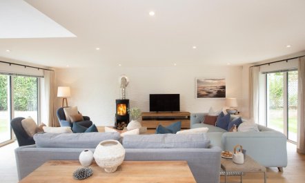 4 Bed in Rock 8