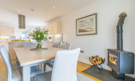 4 Bed in Polzeath 3