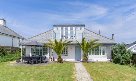 4 Bed in Polzeath