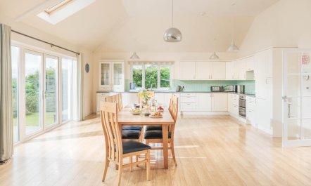 4 Bed in St. Minver 8