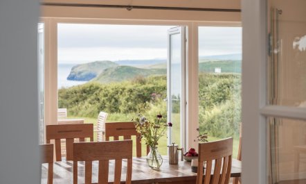 4 Bed in St. Minver 6