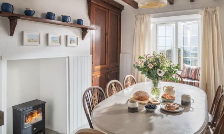 5 Bed in Polzeath 4