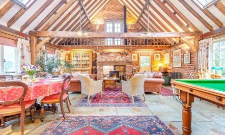 3 Bed in Dorking