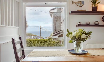 4 Bed in Port Isaac 1