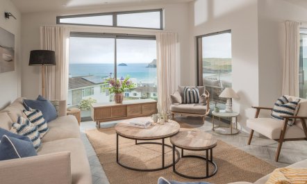 4 Bed in Polzeath 7
