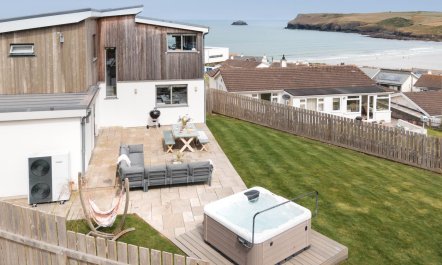 4 Bed in Polzeath