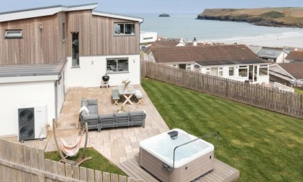 4 Bed in Polzeath