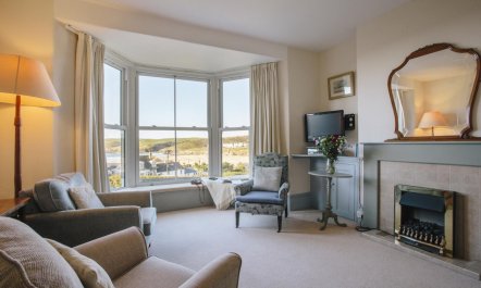 4 Bed in Polzeath 9