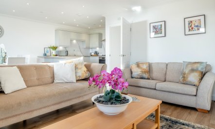 2 Bed in Bonchurch 2