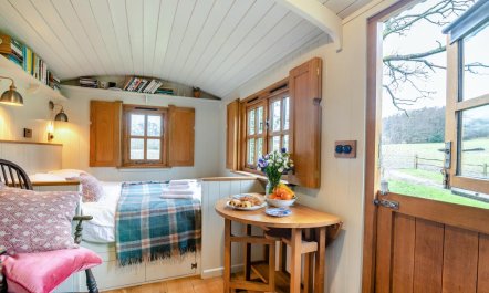 1 Bed in Dorking