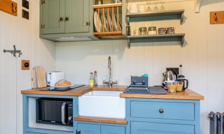 1 Bed in Dorking 3