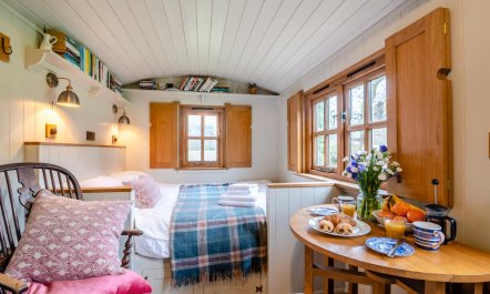 1 Bed in Dorking 7