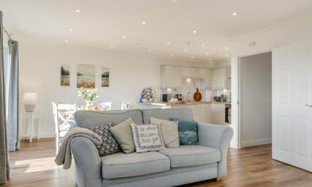 2 Bed in Bonchurch 4