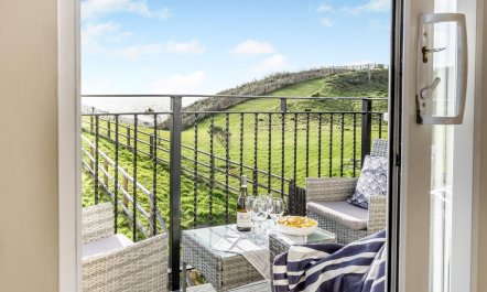 2 Bed in Bonchurch