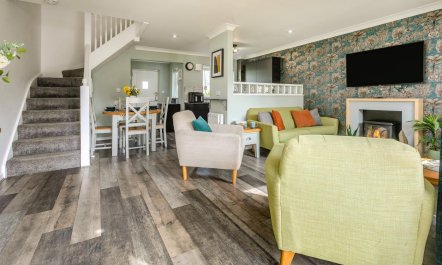 2 Bed in Falmouth 1