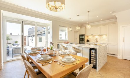 3 Bed in Whitley Bay 1