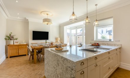 3 Bed in Whitley Bay 6