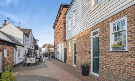 2 Bed in Whitstable 3