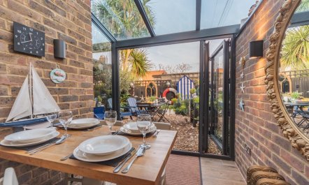 2 Bed in Whitstable 5