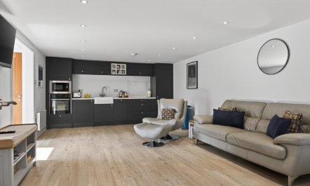 2 Bed in Abercrave 4