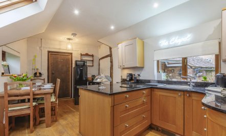 2 Bed in Maynards Green 7