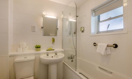 1 Bed in Barnham Broom 8