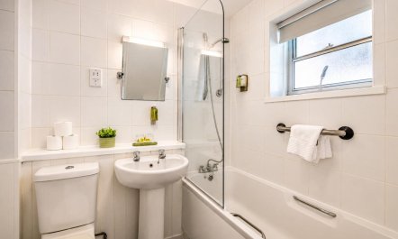 1 Bed in Barnham Broom 8