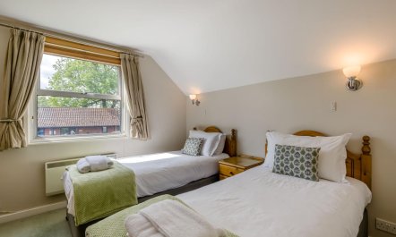2 Bed in Barnham Broom 8