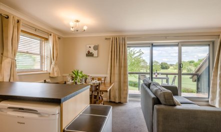 2 Bed in Barnham Broom 5